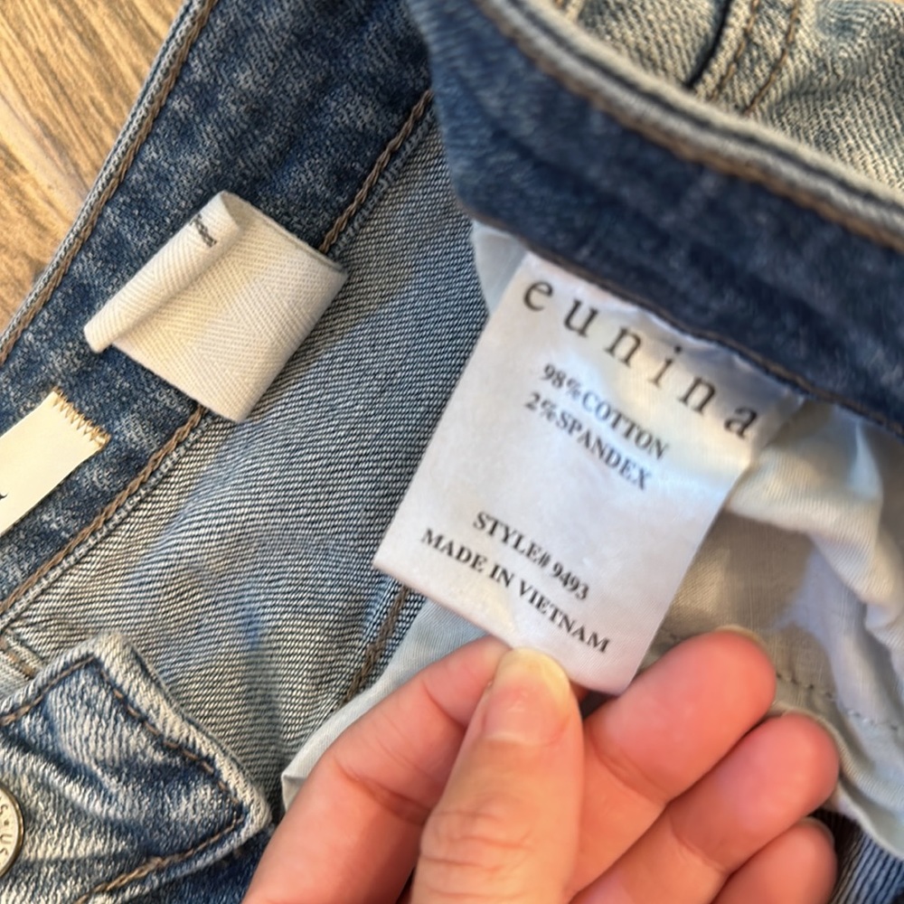 Jeans - Picture 3 of 6